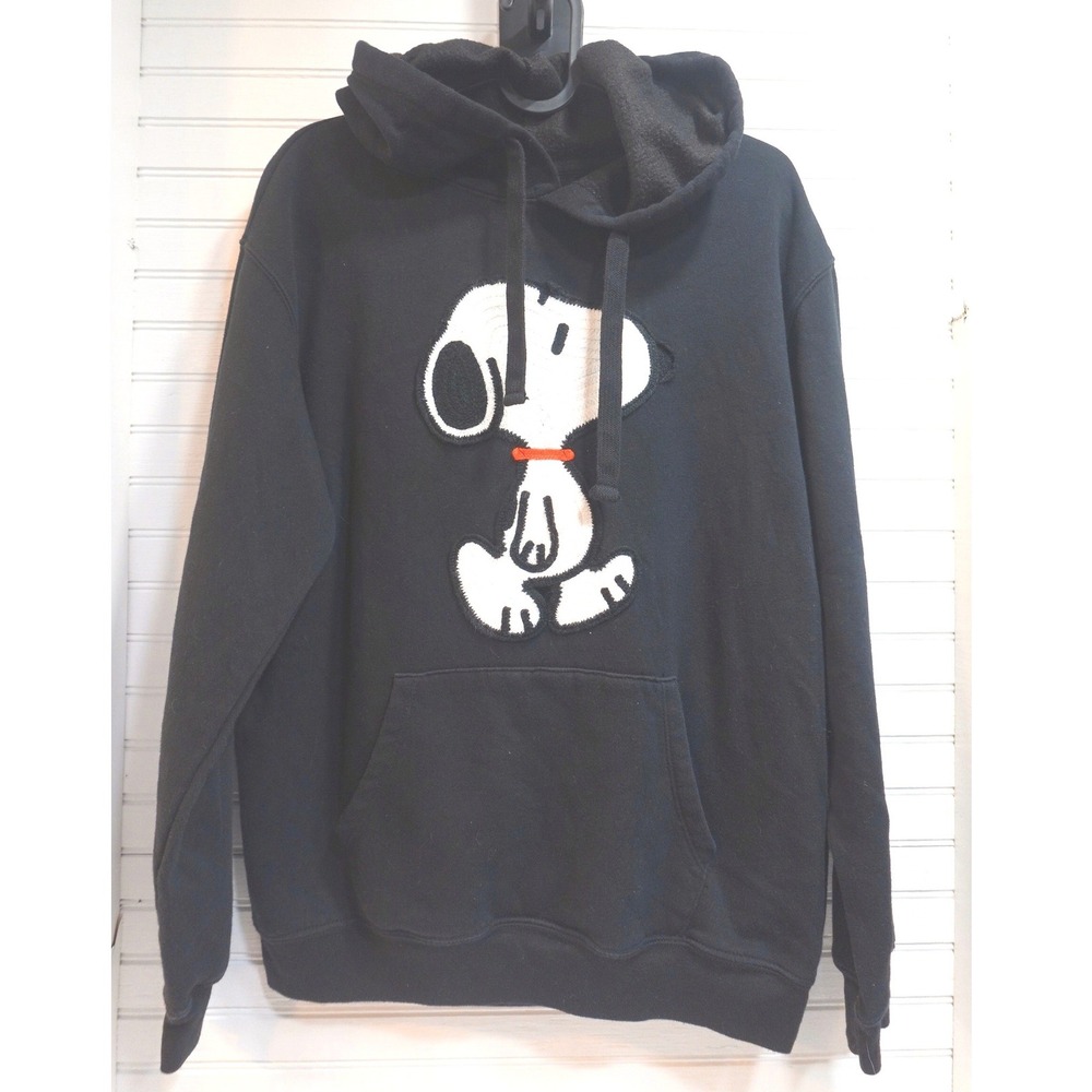 Snoopy Hoodie Size Medium Peanuts 2023 Black Sweatshirt Embroidered Graphic